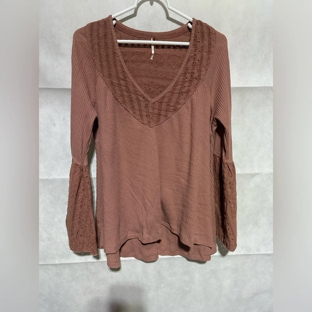 Free People Belle Sleeve Eyelet Top Blouse Parisian Nights Women Small Pink $88